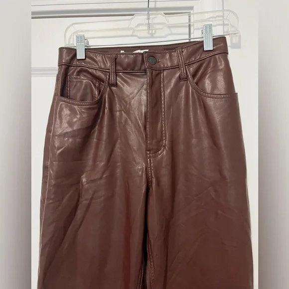 Abercrombie & Fitch Vegan Leather 90s Straight Ultra High Rise Pant - Picture 6 of 9